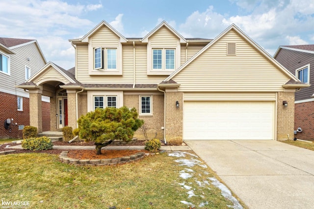 view of front of property featuring a front yard