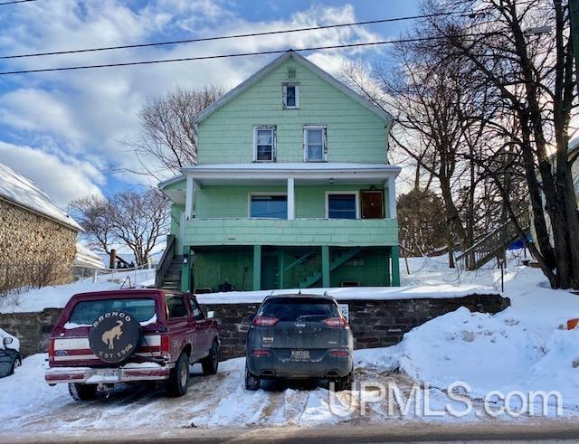615 W Baraga Ave, Marquette, MI 49855 - view of front of property with stairway