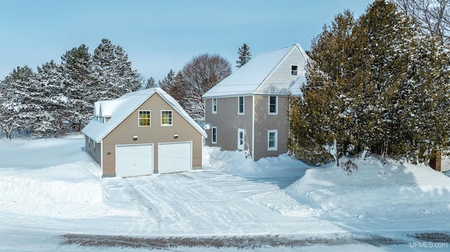 view of front of house featuring a garage