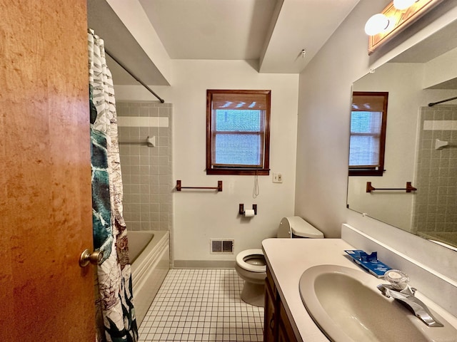 bathroom featuring visible vents, toilet, shower / tub combo, baseboards, and tile patterned floors