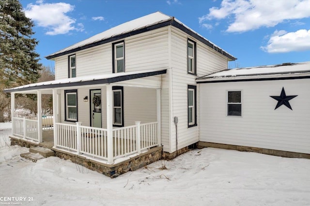 view of front of home with covered porch