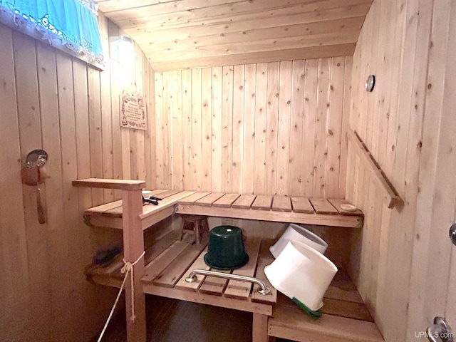 view of sauna / steam room