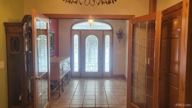 foyer featuring a wealth of natural light