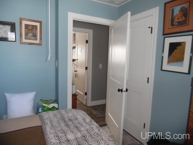 bedroom with a closet