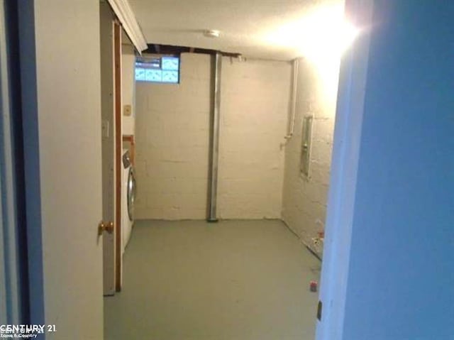 basement with washer / clothes dryer