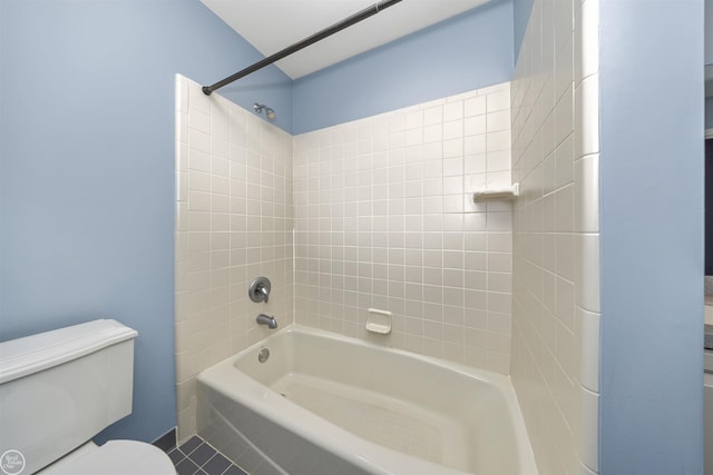 full bathroom with toilet and shower / washtub combination