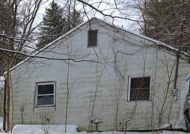 view of property exterior