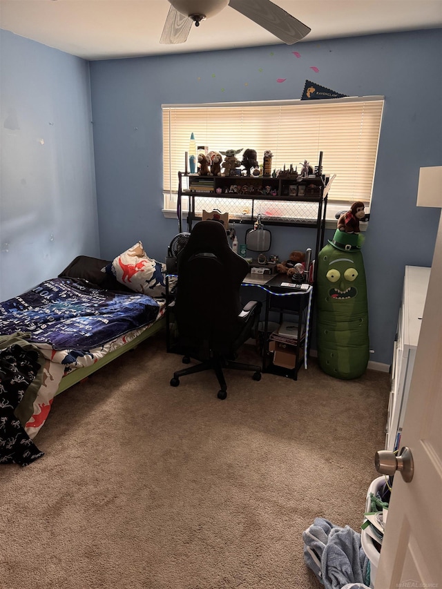 bedroom featuring carpet and a ceiling fan