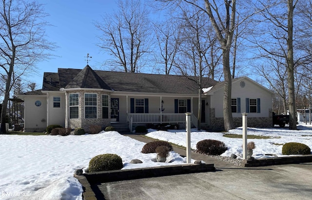 view of front of house with covered porch