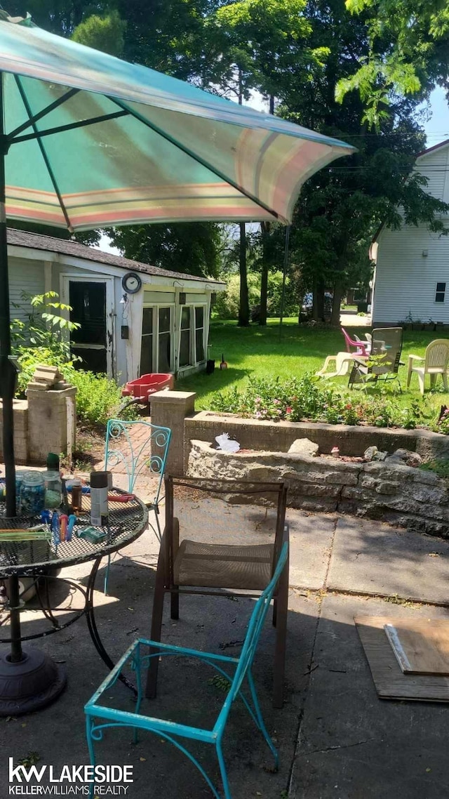 view of patio / terrace with outdoor dining space