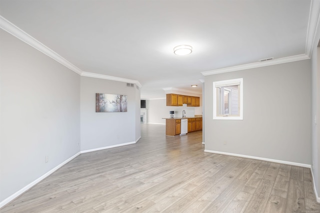 25540 Waterview Dr, Harrison Twp, MI 48045 - unfurnished living room with crown molding, baseboards, visible vents, and light wood-type flooring