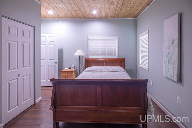 bedroom with recessed lighting, wooden ceiling, and dark wood-style flooring