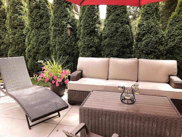 view of patio featuring an outdoor living space