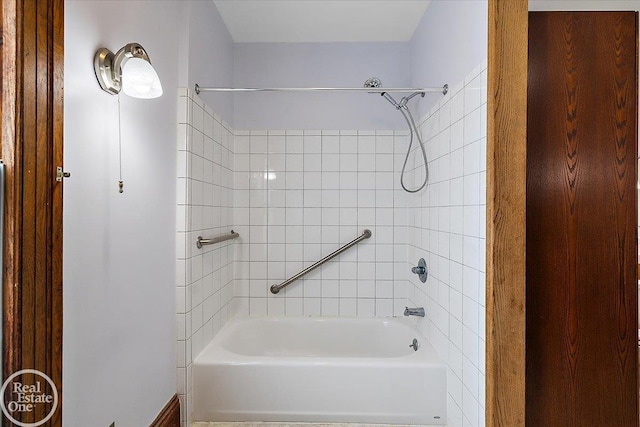 full bathroom with bathtub / shower combination