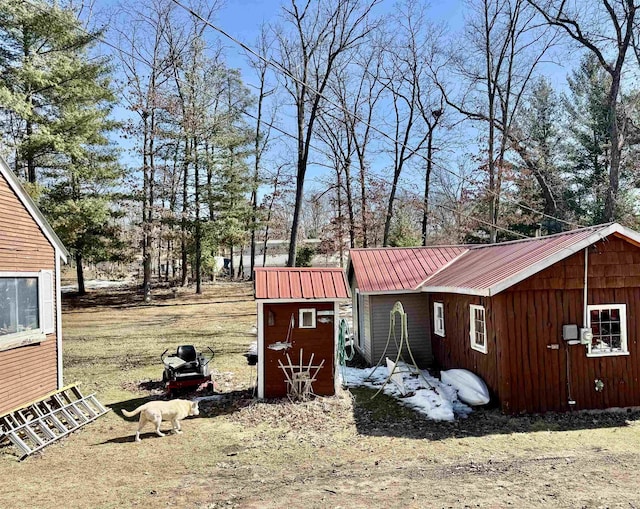 view of outbuilding featuring an outbuilding