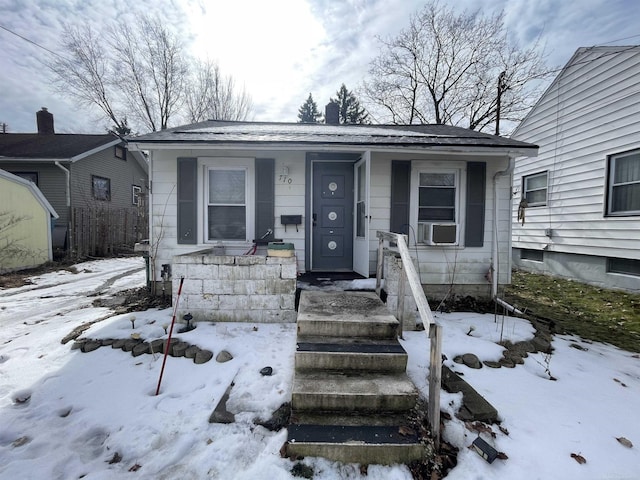 bungalow-style house featuring covered porch