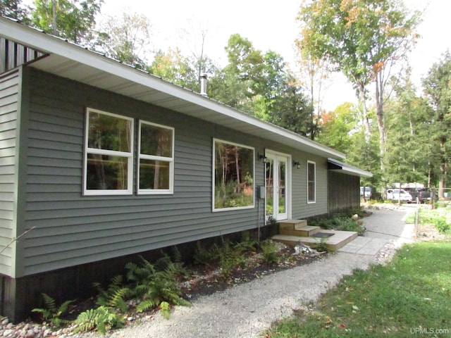 view of front of property featuring entry steps