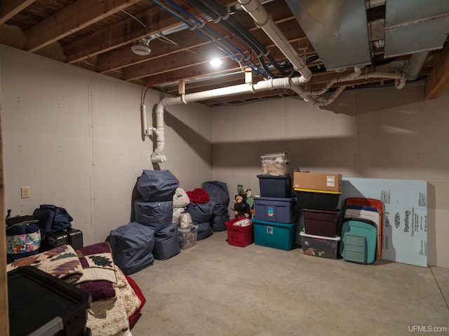 view of unfinished basement