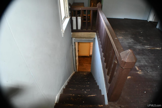 510 W W Pine St, Amasa, MI 49903 - view of stairs