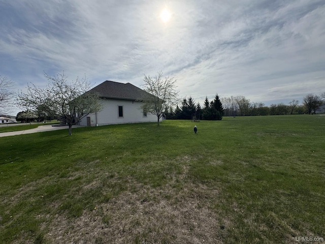 2111 Jordan Dr, Marinette C-Wi, WI 54143 - view of green lawn