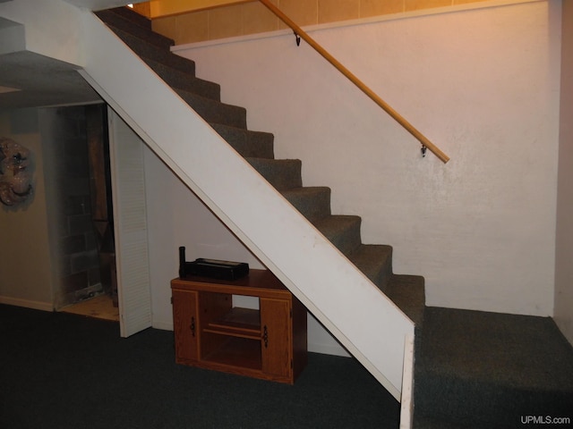49436 S Superior Rd, Houghton, MI 49931 - stairs with carpet flooring