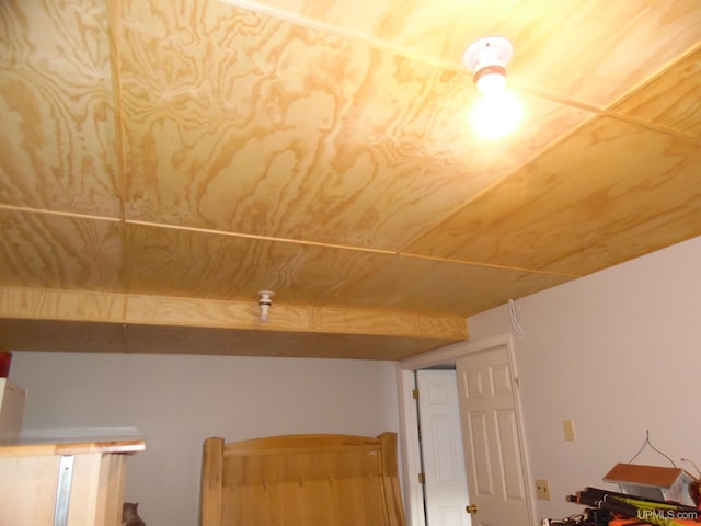 49436 S Superior Rd, Houghton, MI 49931 - view of interior details