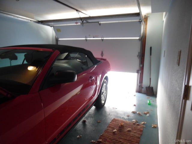 49436 S Superior Rd, Houghton, MI 49931 - view of garage
