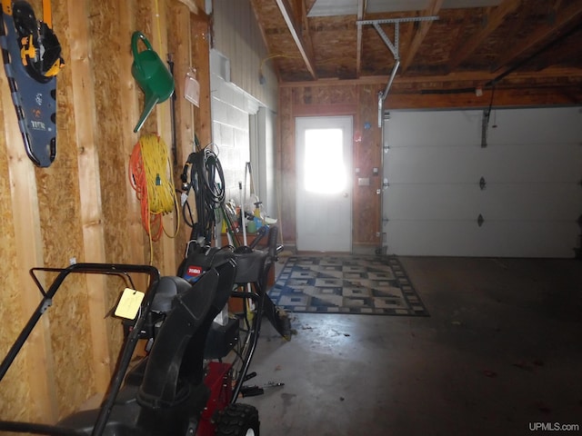 49436 S Superior Rd, Houghton, MI 49931 - view of garage