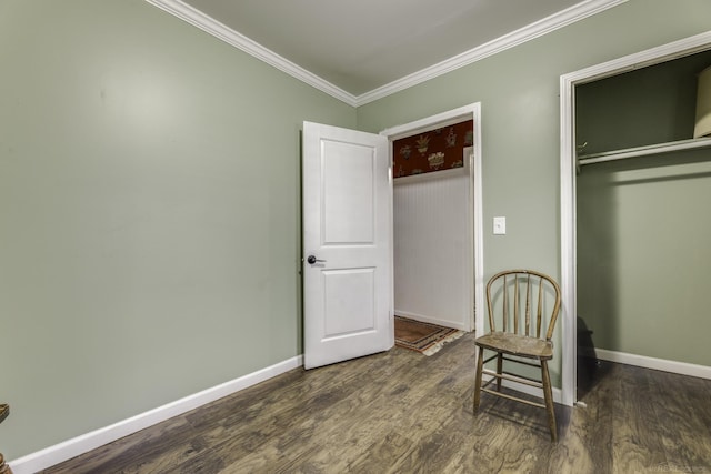 7173 Lake St, Lexington, MI 48450 - unfurnished bedroom with crown molding, wood finished floors, and baseboards