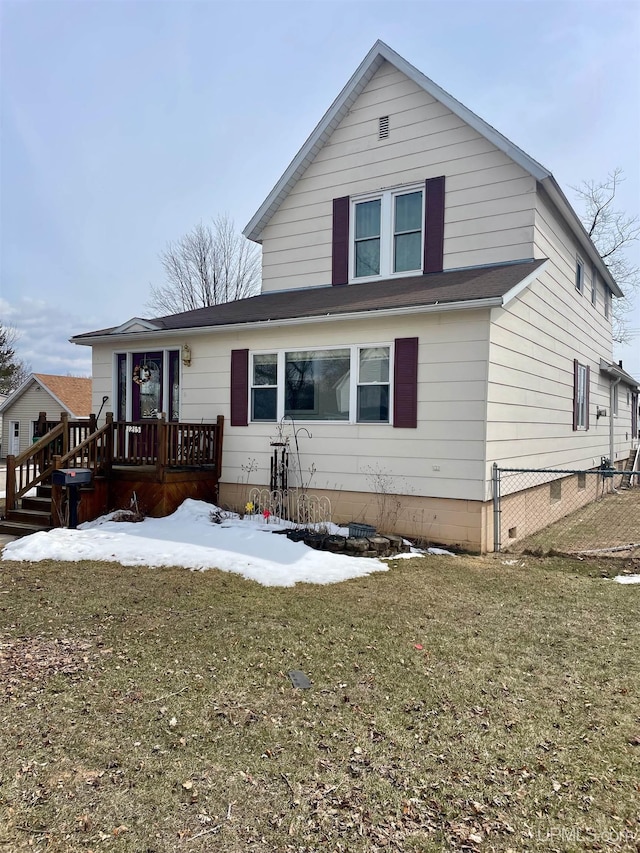 1215 Dakota Ave, Gladstone, MI 49837 - view of front of property featuring a deck and roof with shingles