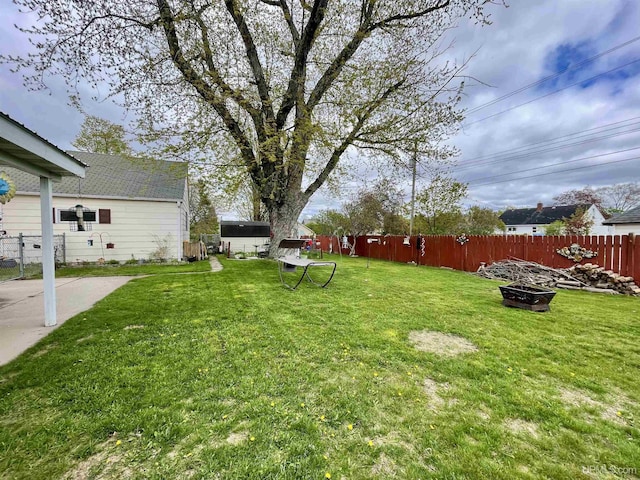 1215 Dakota Ave, Gladstone, MI 49837 - view of yard
