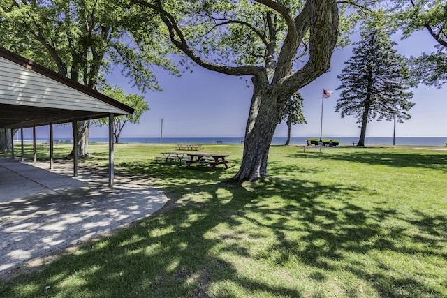 view of yard with a water view