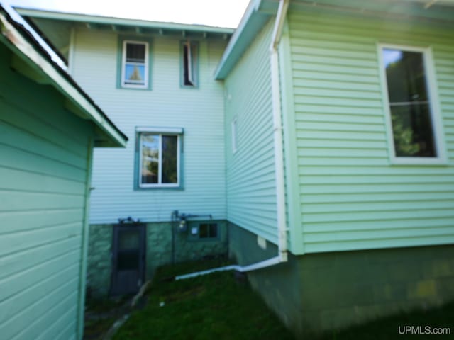view of side of home
