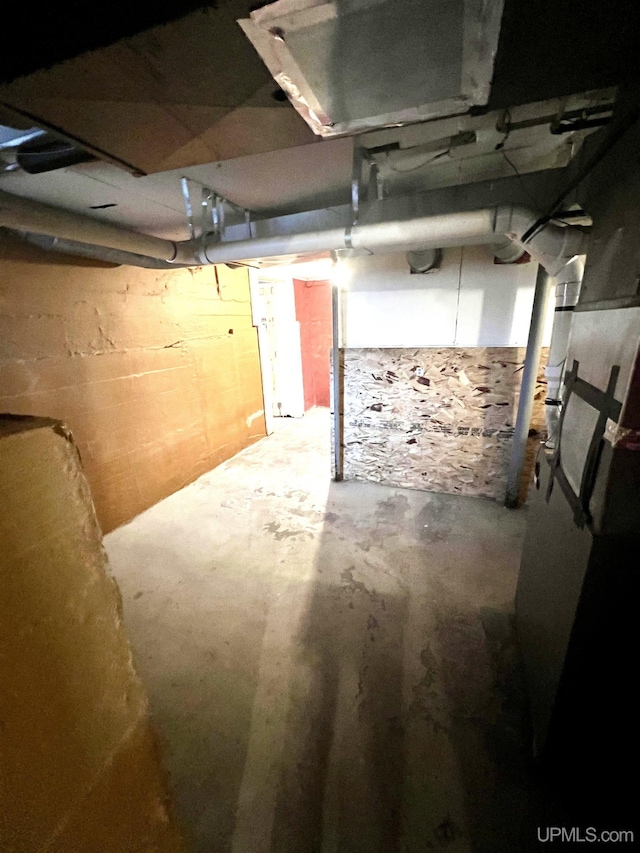 view of unfinished below grade area
