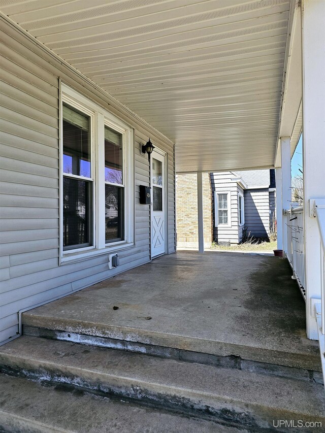 view of patio / terrace featuring a porch