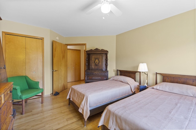 6728 Frith Rd, Smiths Creek, MI 48079 - bedroom featuring a ceiling fan, a closet, and light wood finished floors