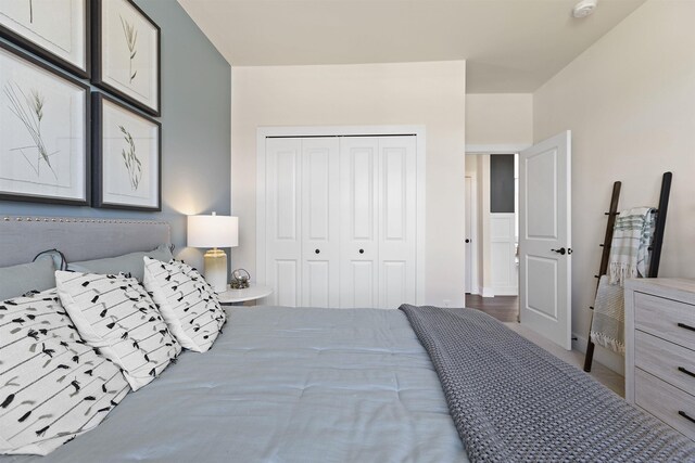 3897 Chatham Pl Unit 103, Brighton, MI 48114 - bedroom with a closet