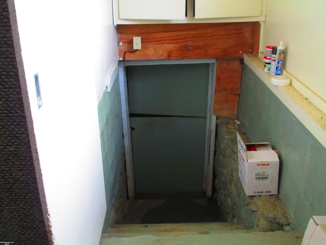 view of entry to storm shelter