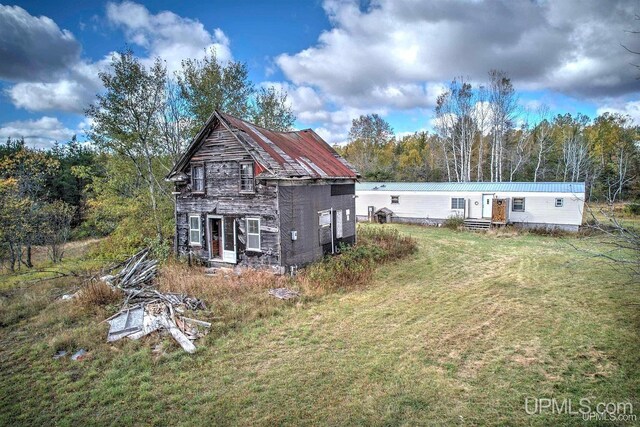 255 Laramie Rd, Gwinn, MI 49841