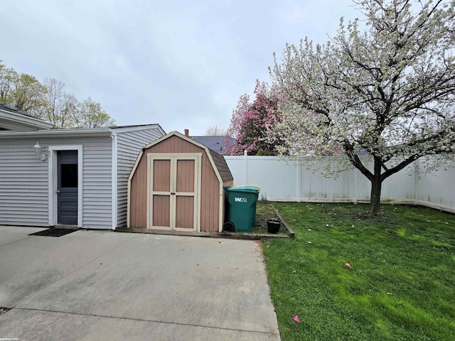 303 N 5th St, Saint Clair, MI 48079 - view of shed with fence