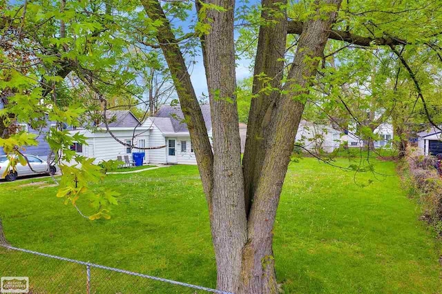 12444 Vernon St, Warren, MI 48091