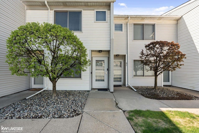 view of front of house
