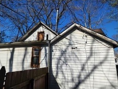 view of side of home