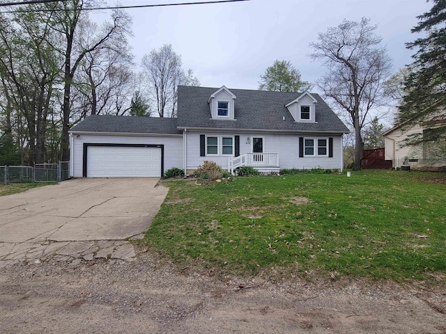 cape cod-style house featuring driveway, a garage, fence, a front lawn, and a shingled roof