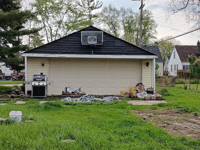 detached garage with fence