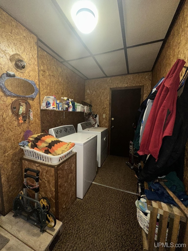 washroom with laundry area, carpet flooring, and washing machine and clothes dryer