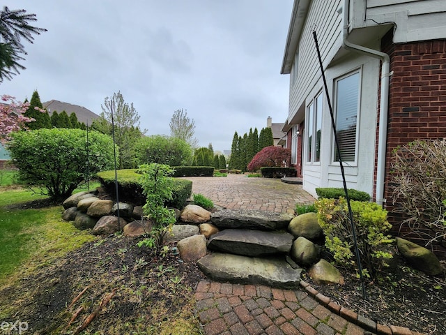 view of yard with a patio