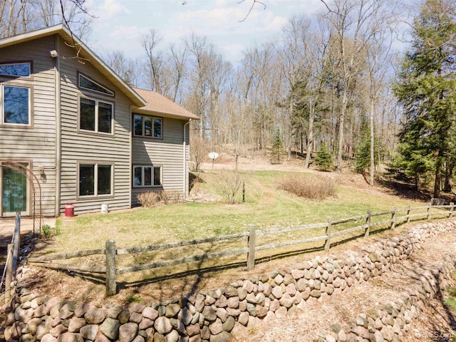 view of yard featuring fence
