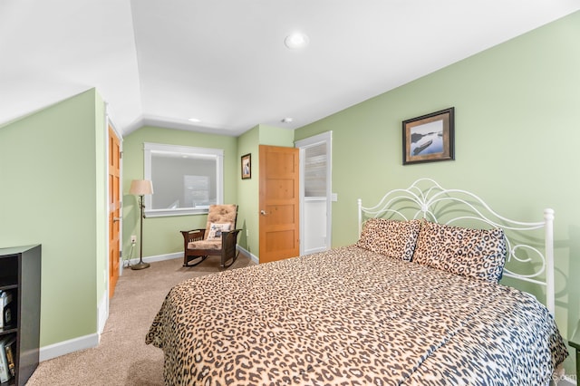 bedroom featuring carpet flooring, baseboards, and recessed lighting