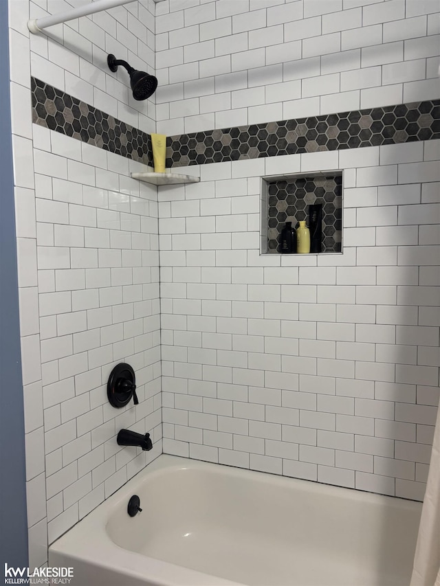 full bath with shower / bathtub combination